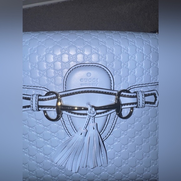 It’s a Gucci Emily chain flap GG shoulder bag (baby blue) - Picture 4 of 8